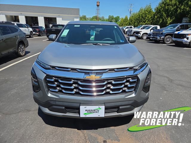 New 2026 Chevrolet Equinox LT FWD image 2