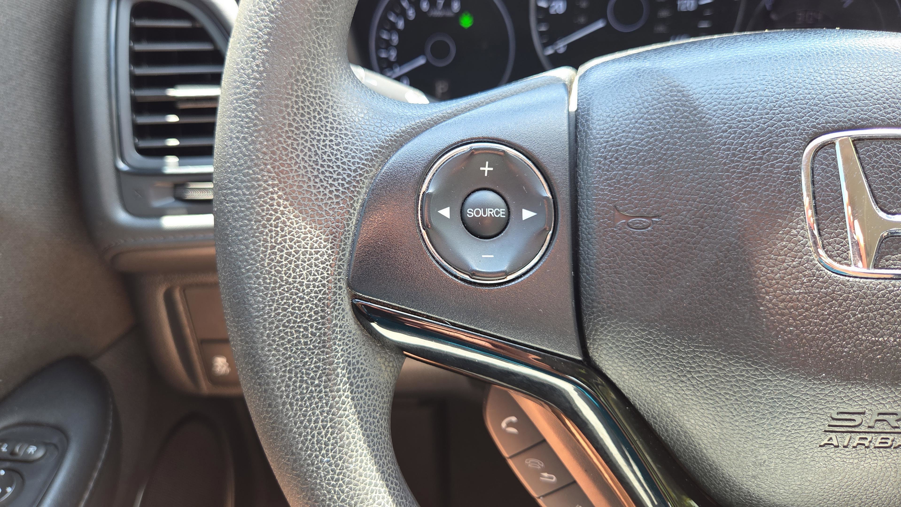 Used 2019 Honda HR-V LX image 24