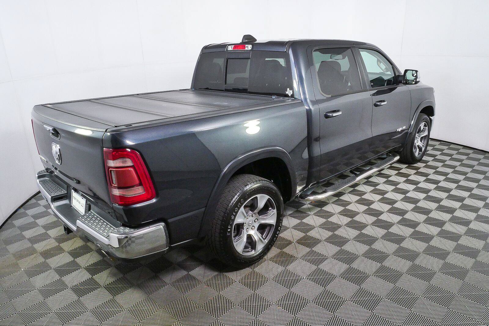 Used 2019 RAM 1500 Laramie RWD image 5