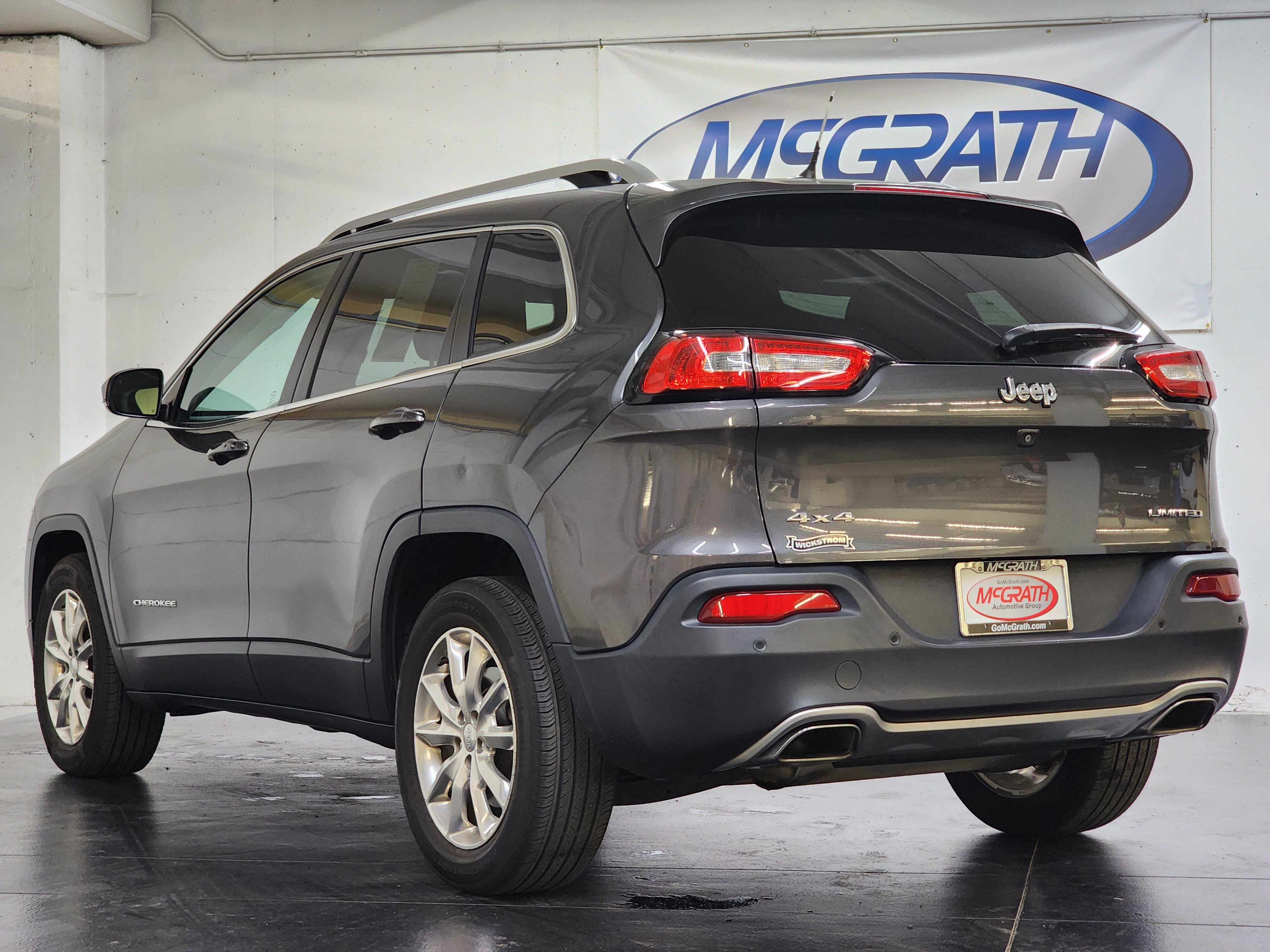 Used 2015 Jeep Cherokee Limited AWD/4WD image 9