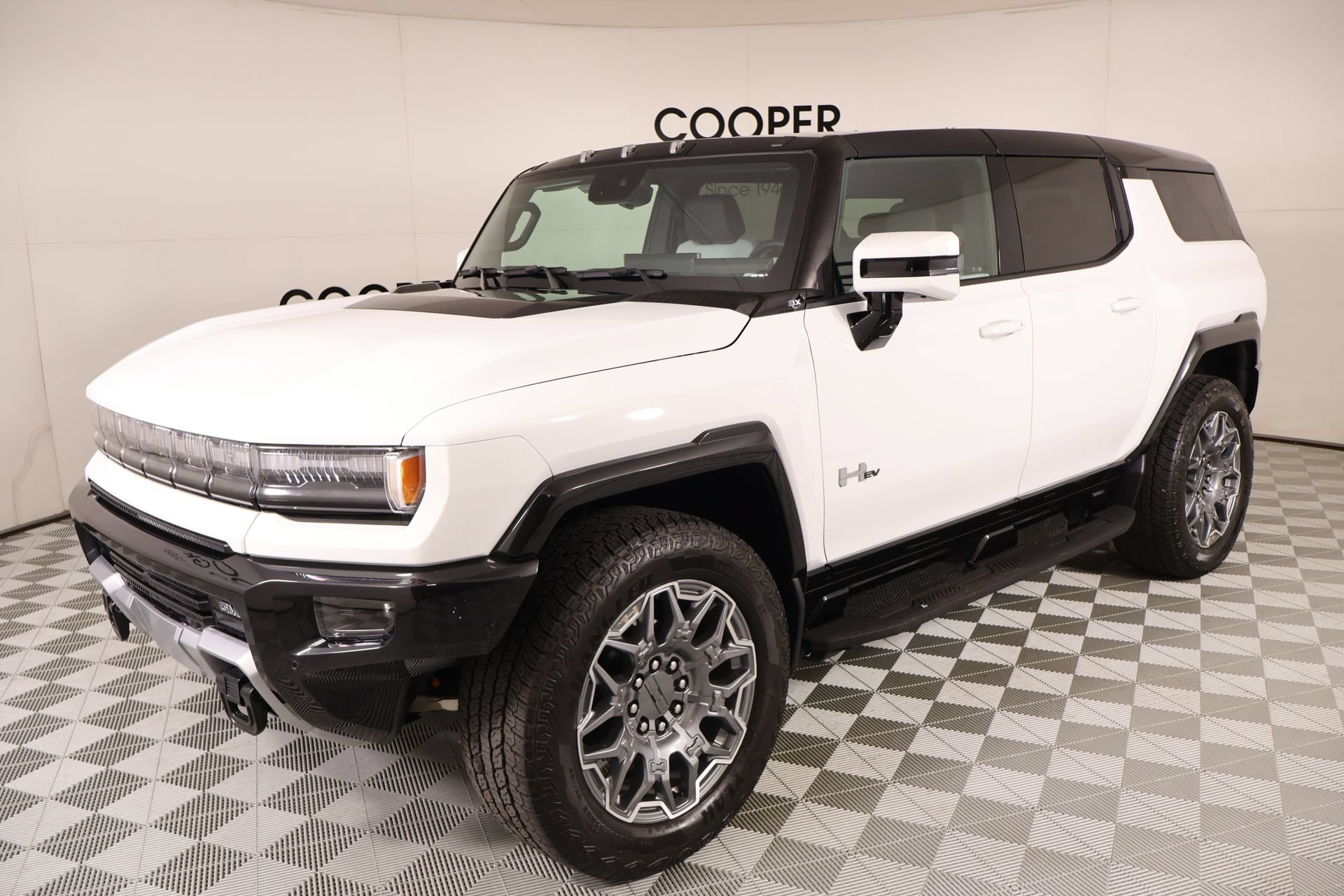 Used 2025 GMC Hummer EV 3X AWD/4WD image 10