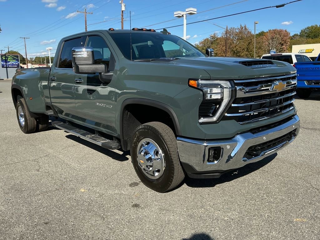 New 2026 Chevrolet Silverado 3500 LTZ w/ LTZ Convenience Package image 7