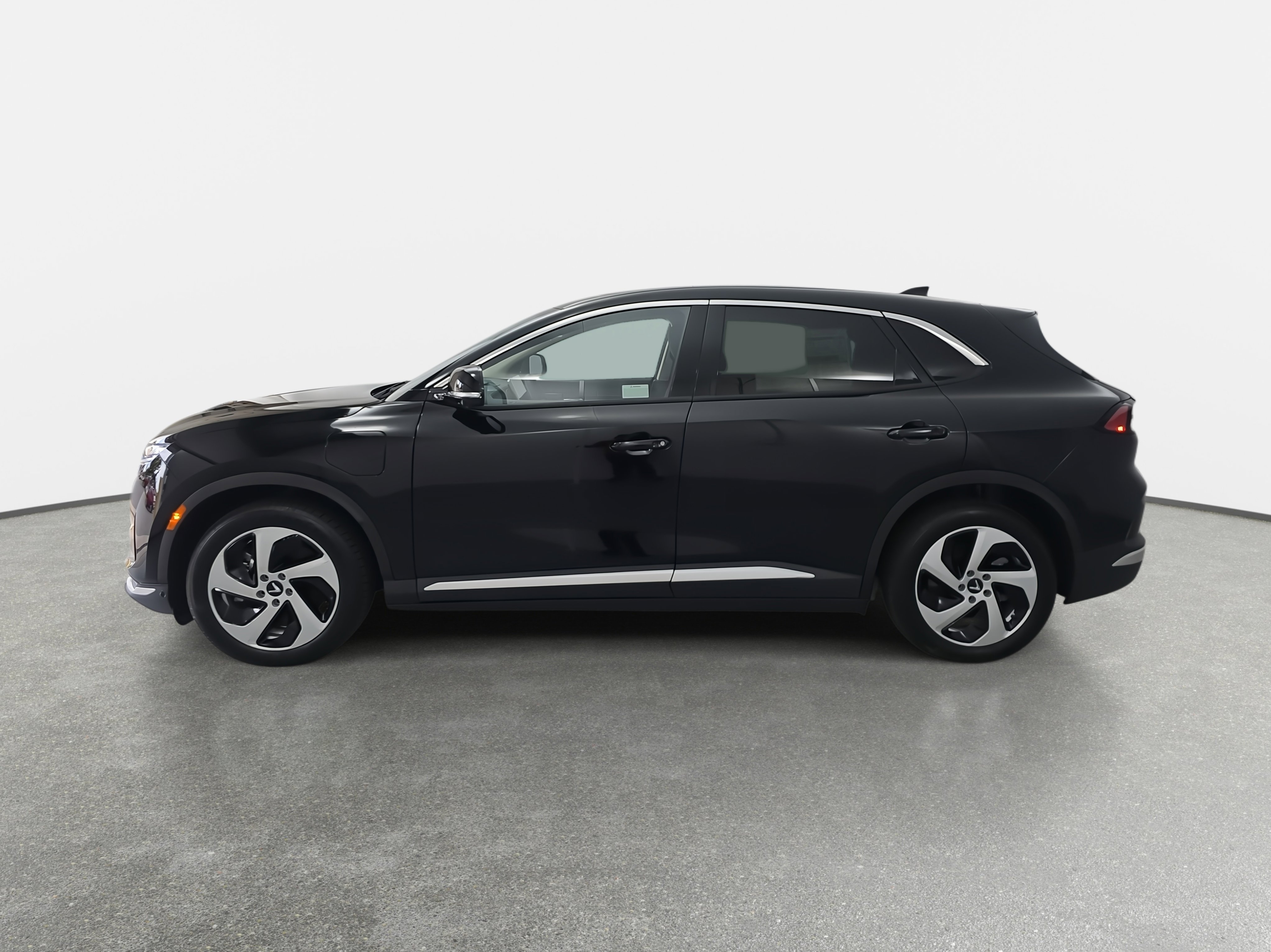 New 2025 VinFast VF 8 Eco image 8