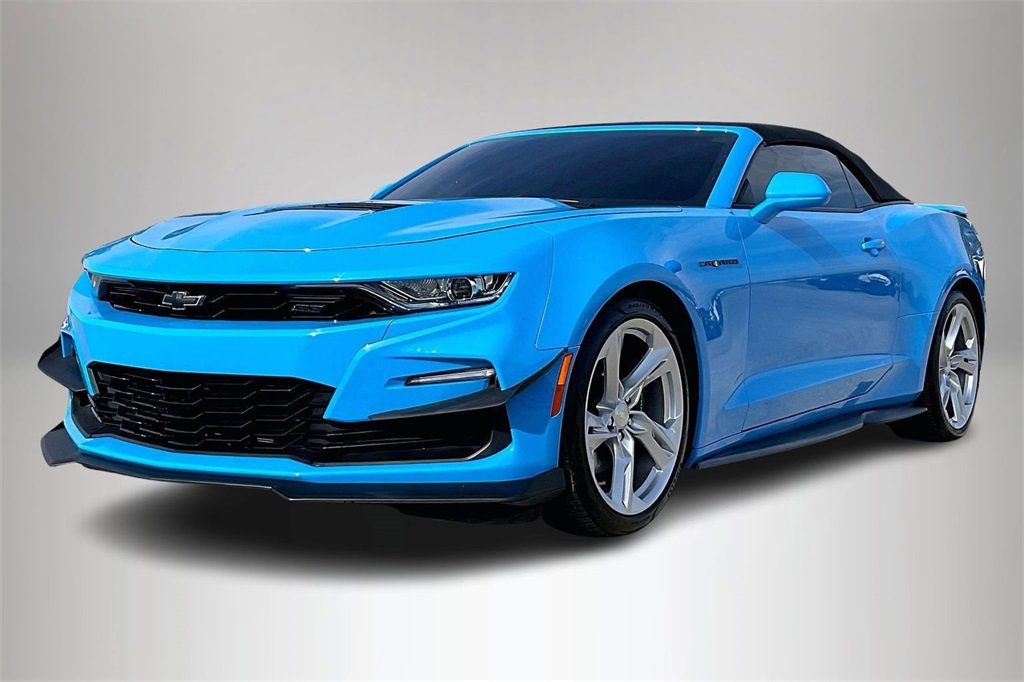 Used 2022 Chevrolet Camaro SS image 2