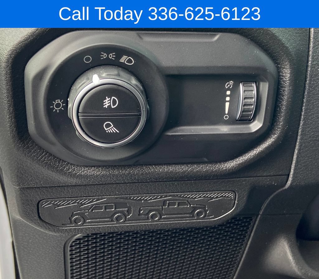 New 2026 Jeep Gladiator Sport AWD/4WD image 16