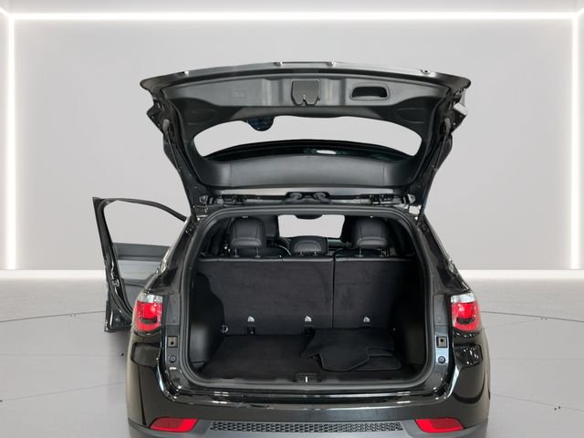 Used 2024 Jeep Compass Latitude AWD/4WD image 18