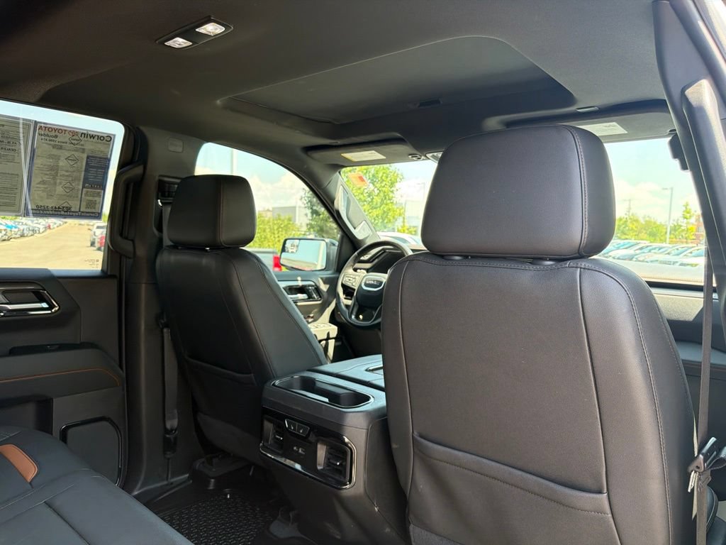 Used 2022 GMC Sierra 1500 AT4 w/ AT4 Preferred Package AWD/4WD image 16