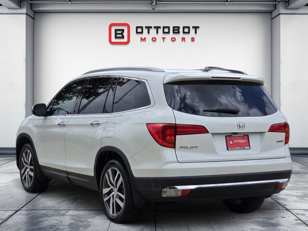 Used 2017 Honda Pilot Touring image 3