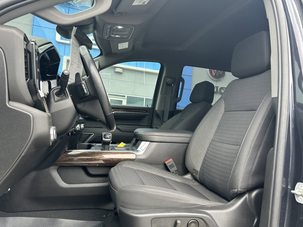 Used 2023 GMC Sierra 1500 Elevation w/ X31 Off-Road Package image 11