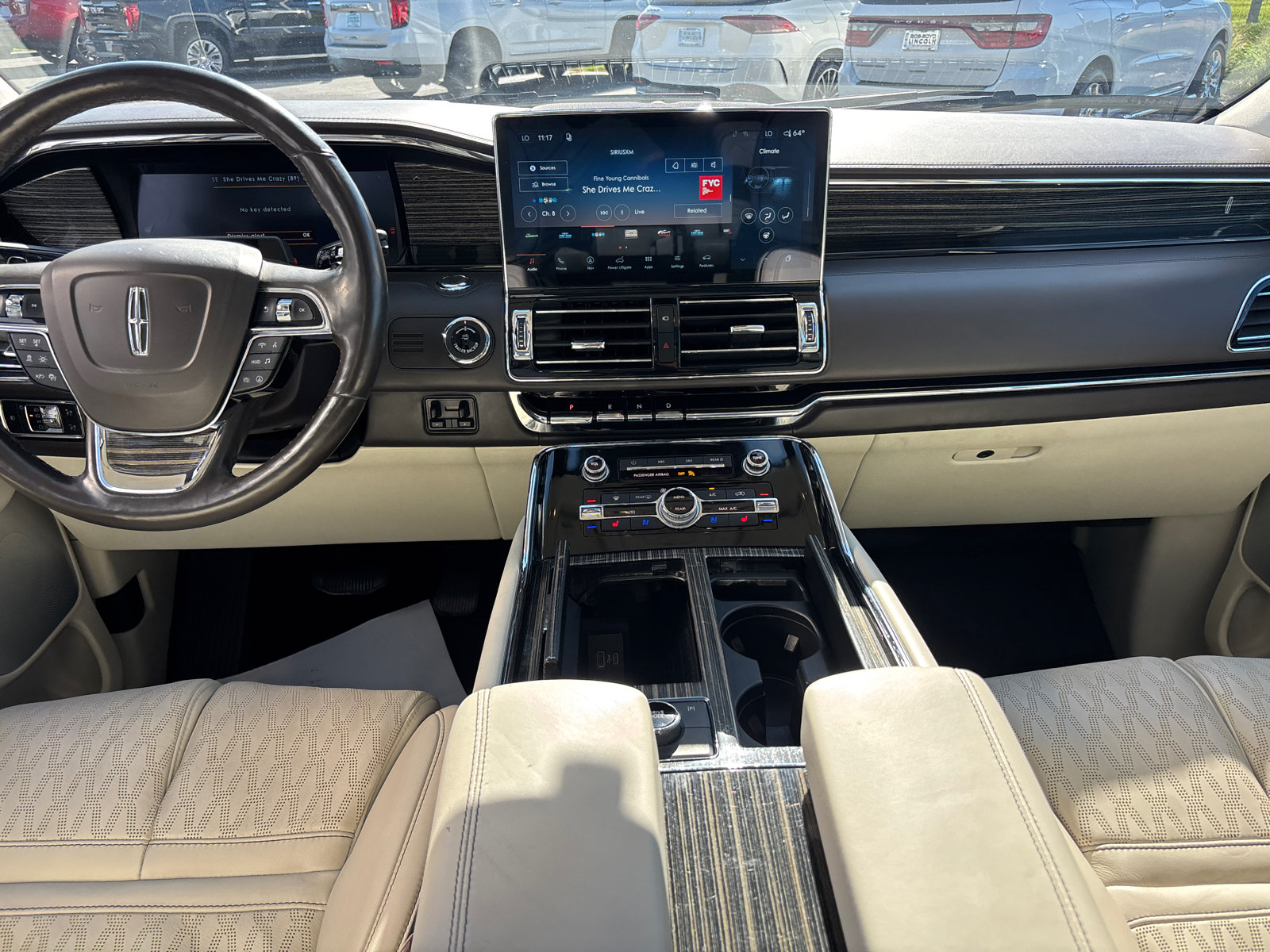 Used 2023 Lincoln Navigator L Black Label AWD/4WD image 27