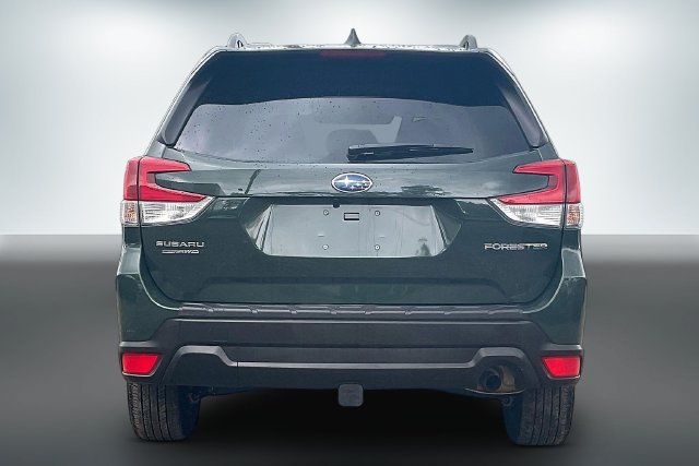 Used 2022 Subaru Forester Premium AWD/4WD image 4