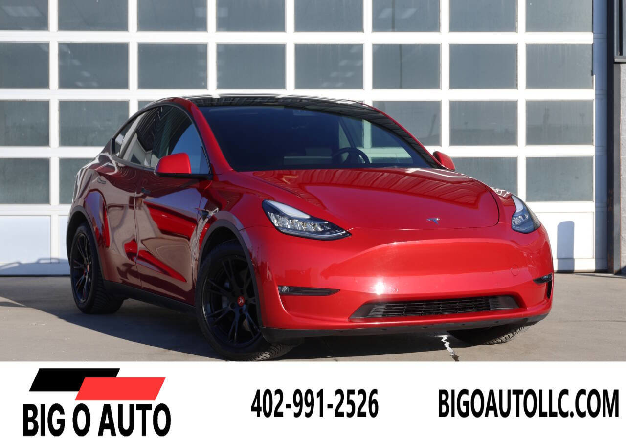 Used 2022 Tesla Model Y Long Range AWD/4WD image 1