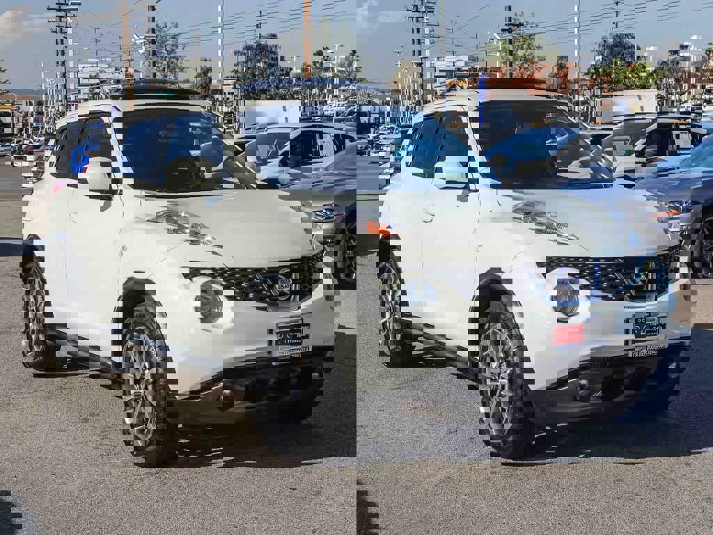 Used 2011 Nissan Juke SL image 3