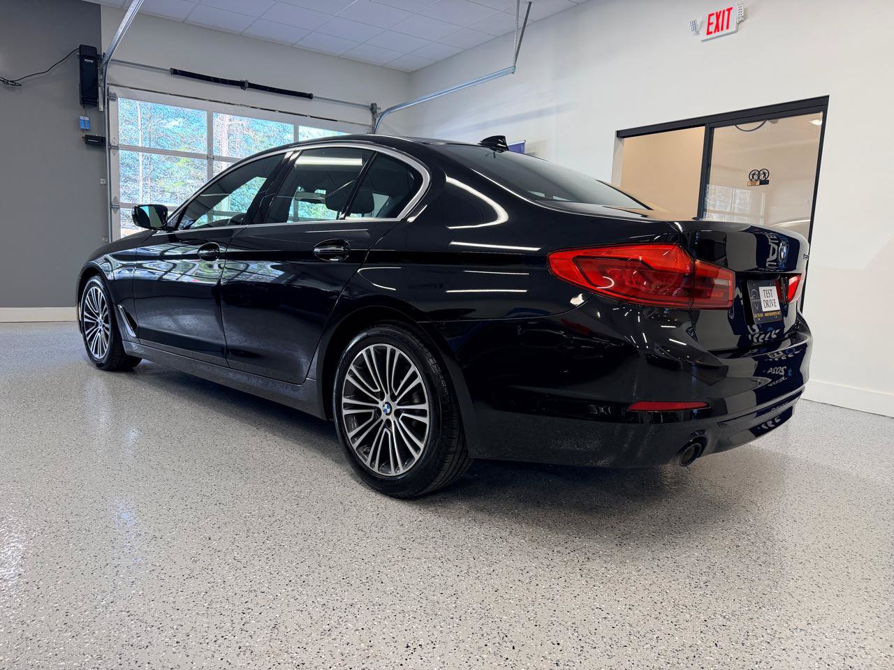Used 2018 BMW 530i RWD image 5