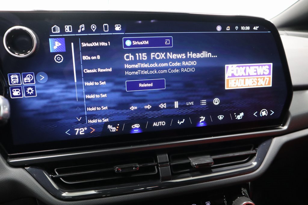 Used 2025 Chevrolet Equinox EV RS image 2