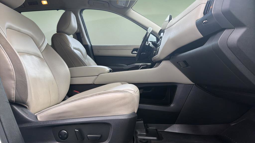Certified 2023 Nissan Pathfinder SL image 11