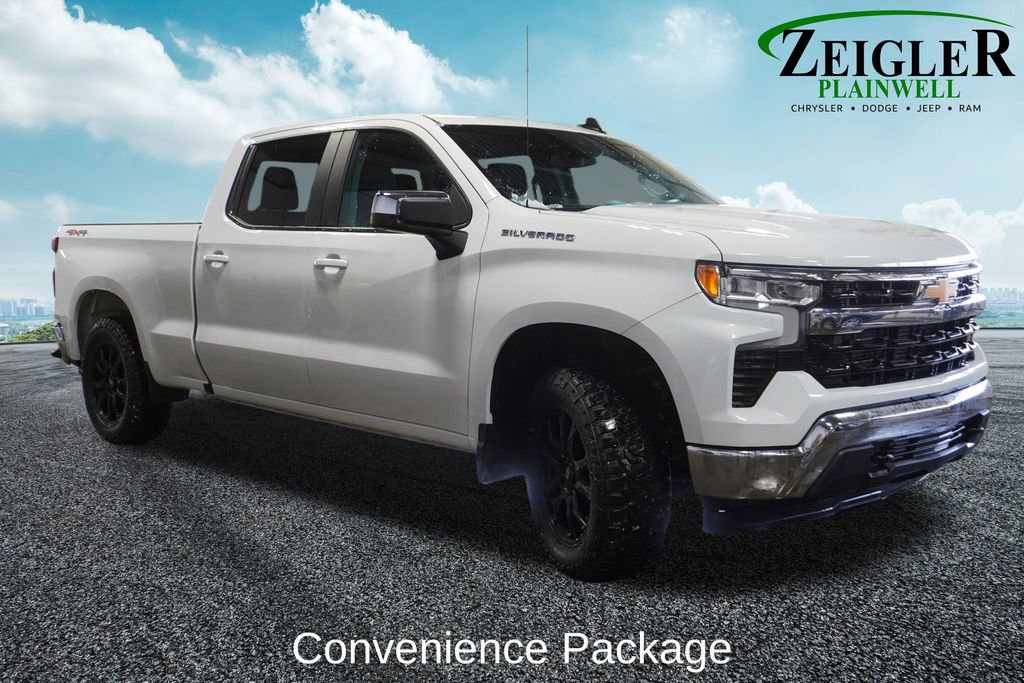 Used 2025 Chevrolet Silverado 1500 LT w/ Work Truck Package image 4