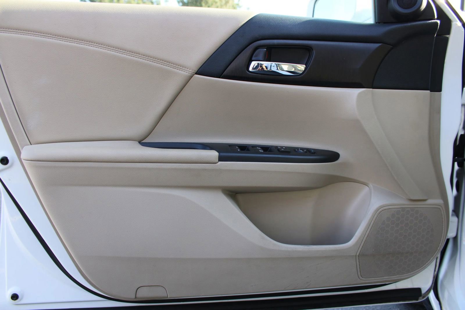 Used 2014 Honda Accord EX image 8
