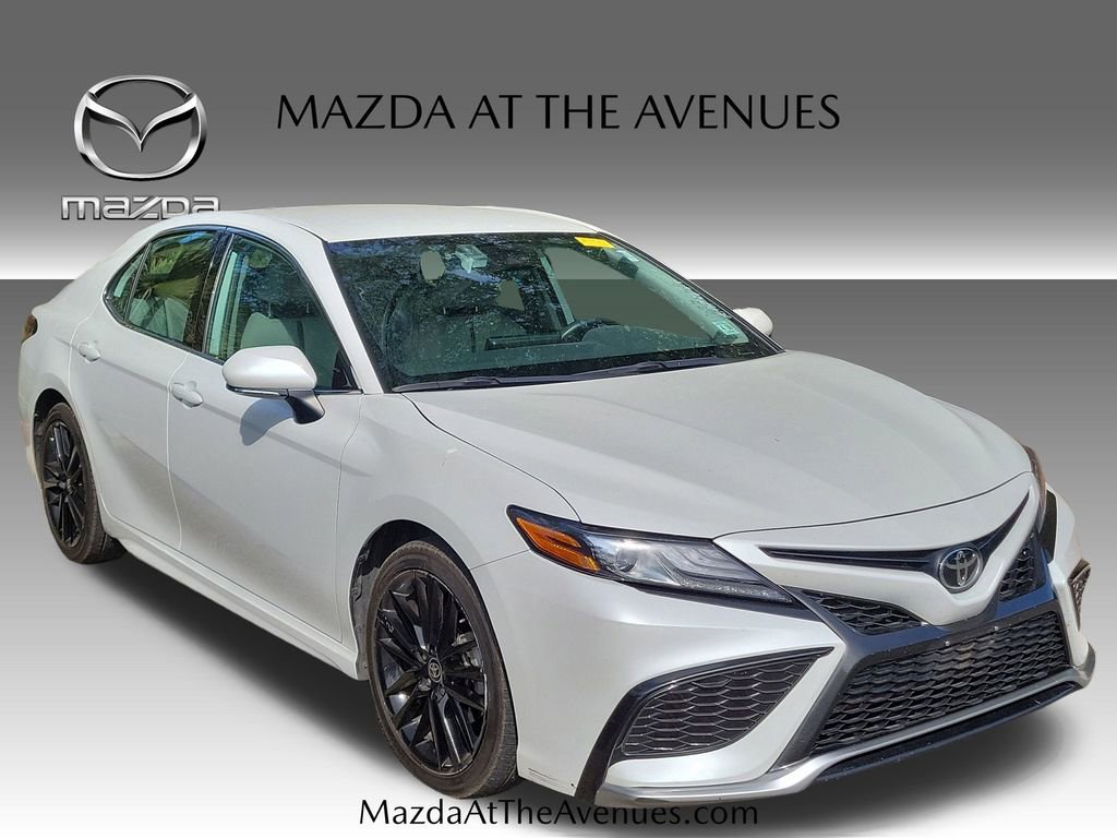 Used 2023 Toyota Camry XSE image 7