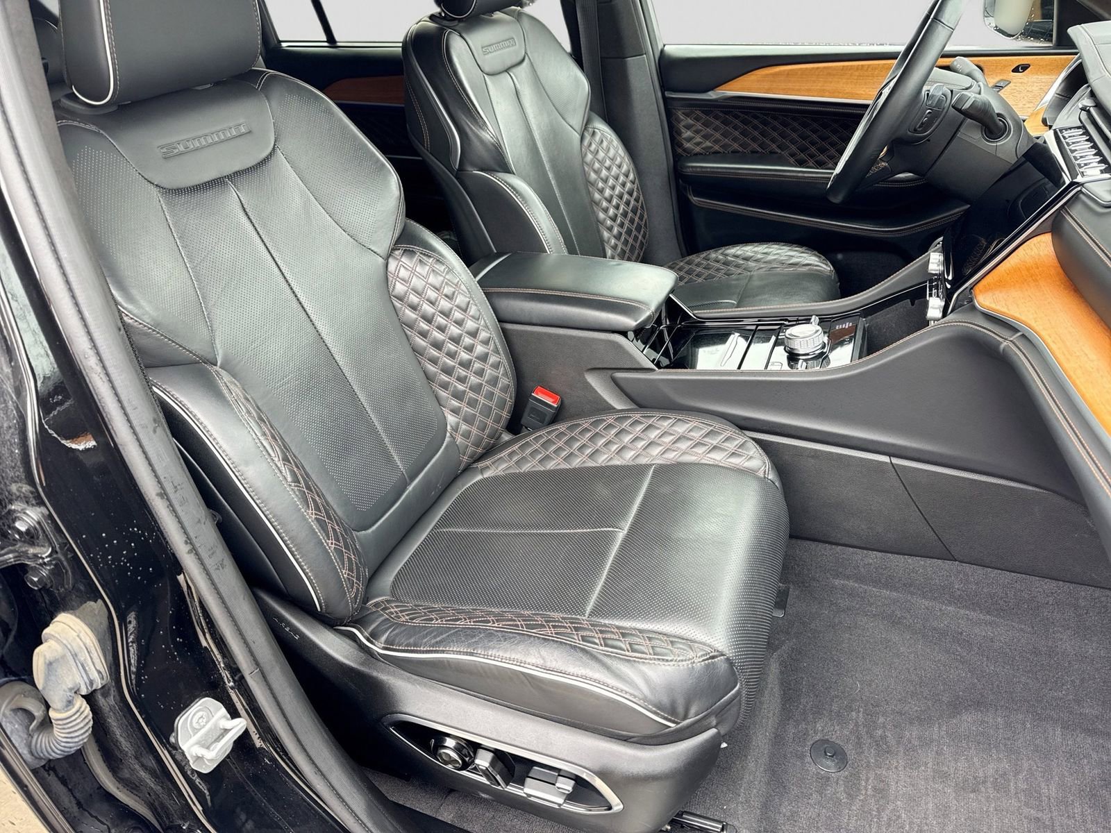 Used 2021 Jeep Grand Cherokee L Summit AWD/4WD image 25