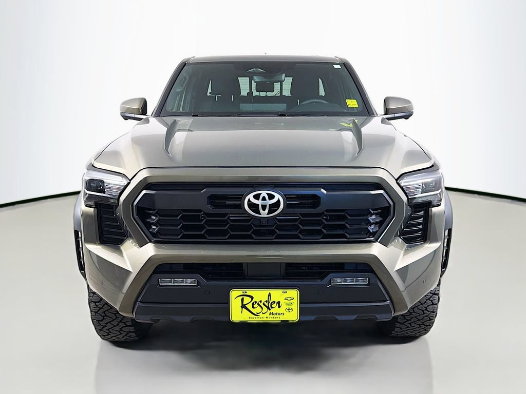 Certified 2025 Toyota Tacoma TRD Off-Road w/ TRD Off Road Premium Package AWD/4WD image 2