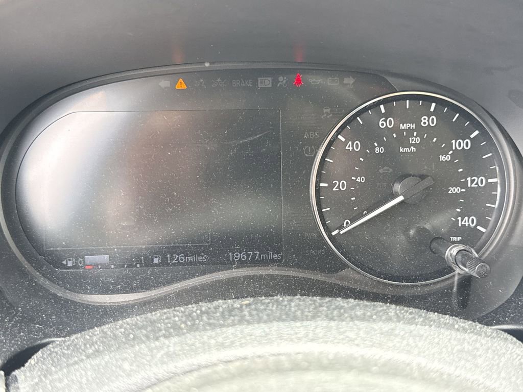 Used 2022 Nissan Kicks SR image 25