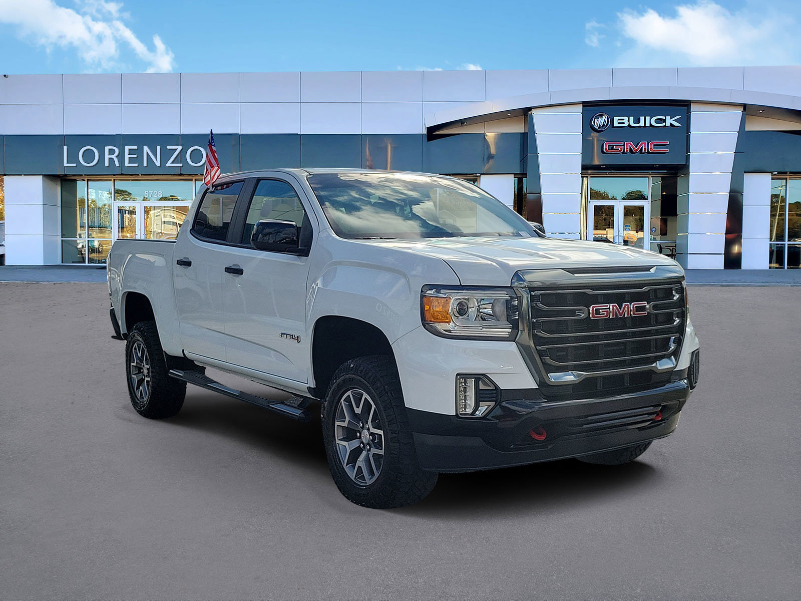 Used 2022 GMC Canyon AT4 w/ Trailering Package image 3