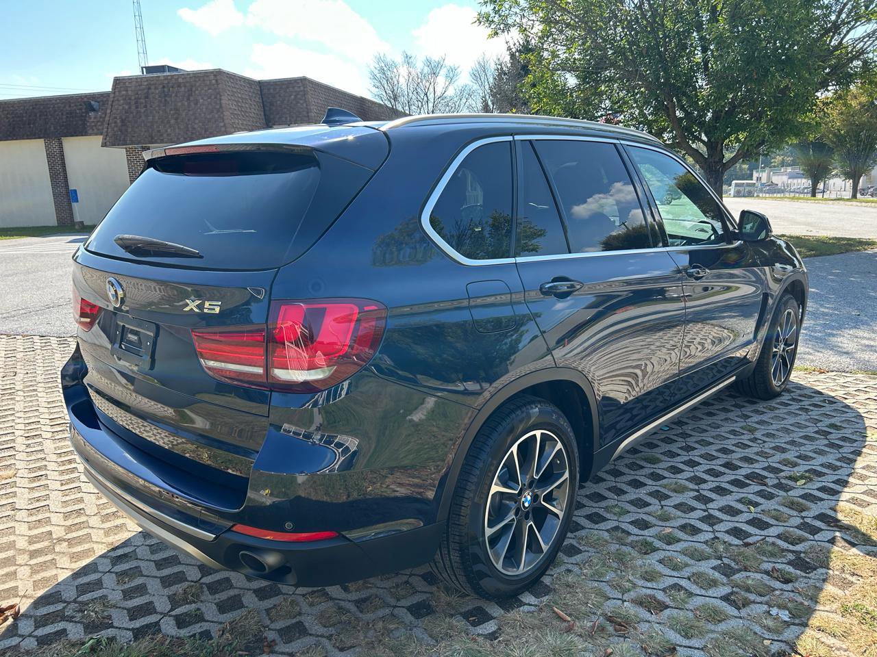Used 2017 BMW X5 xDrive35i AWD/4WD image 3