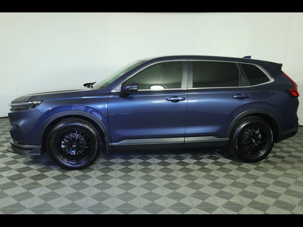 Used 2025 Honda CR-V LX image 8