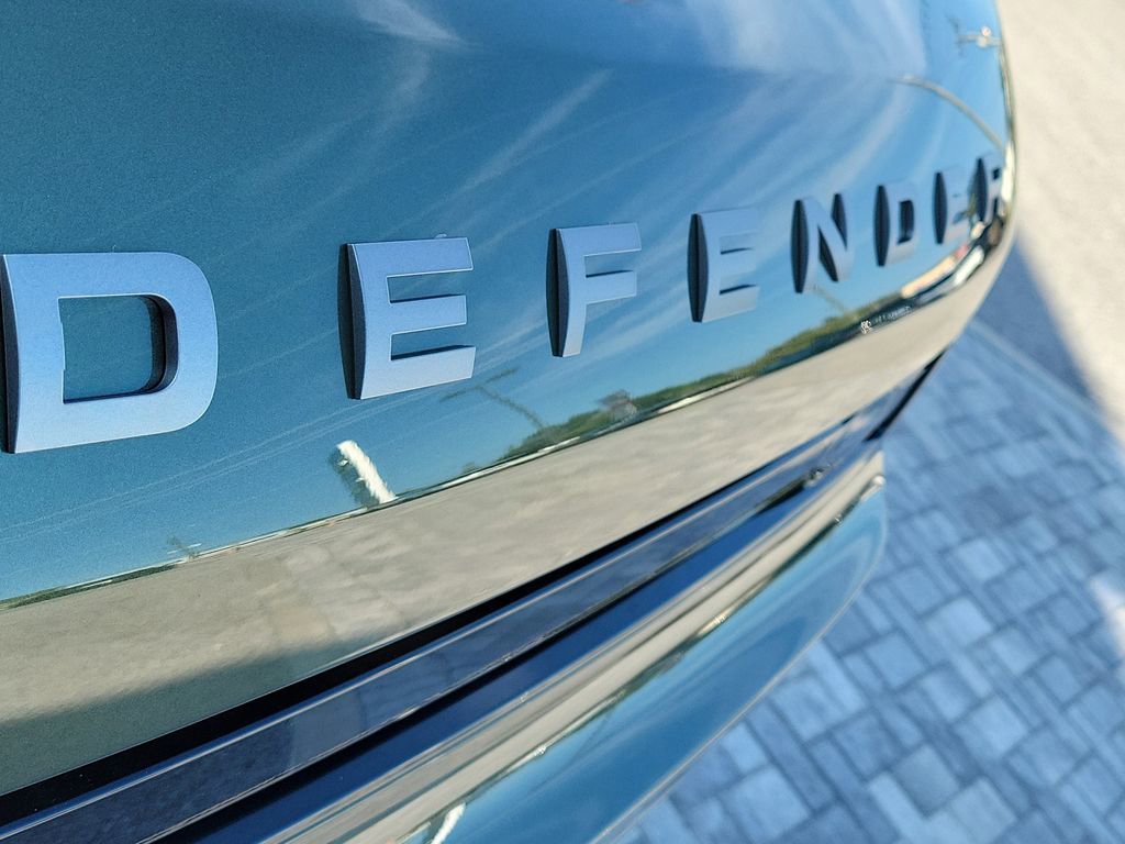 New 2026 Land Rover Defender 130 S AWD/4WD image 9