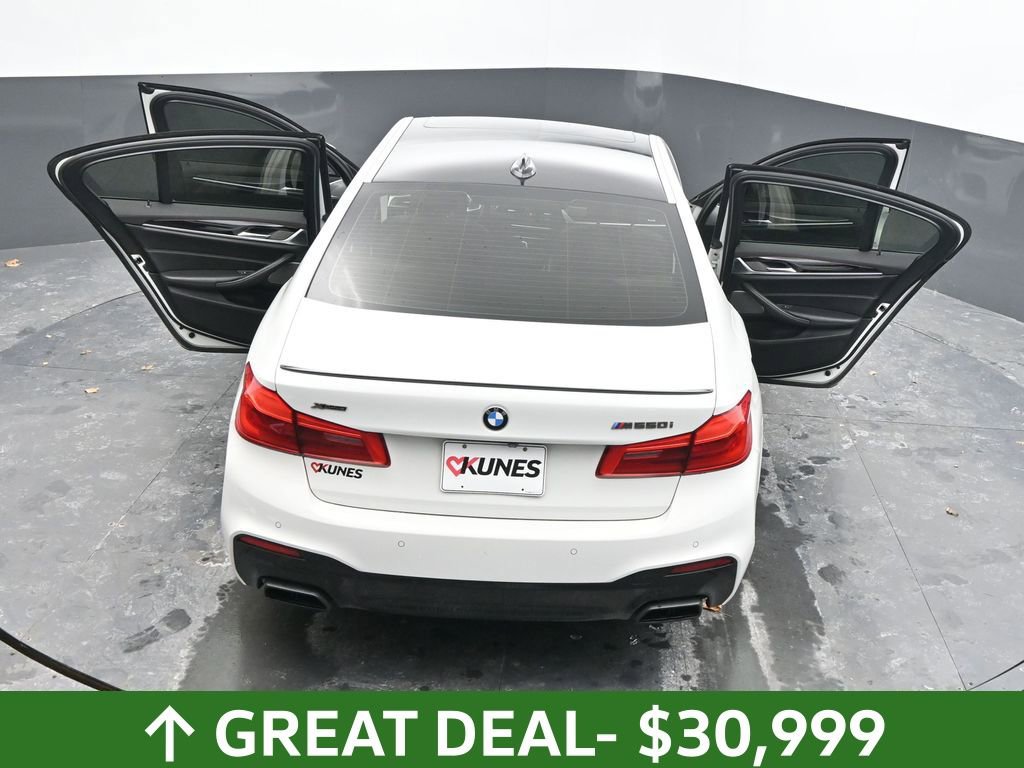 Used 2018 BMW M550i xDrive image 91