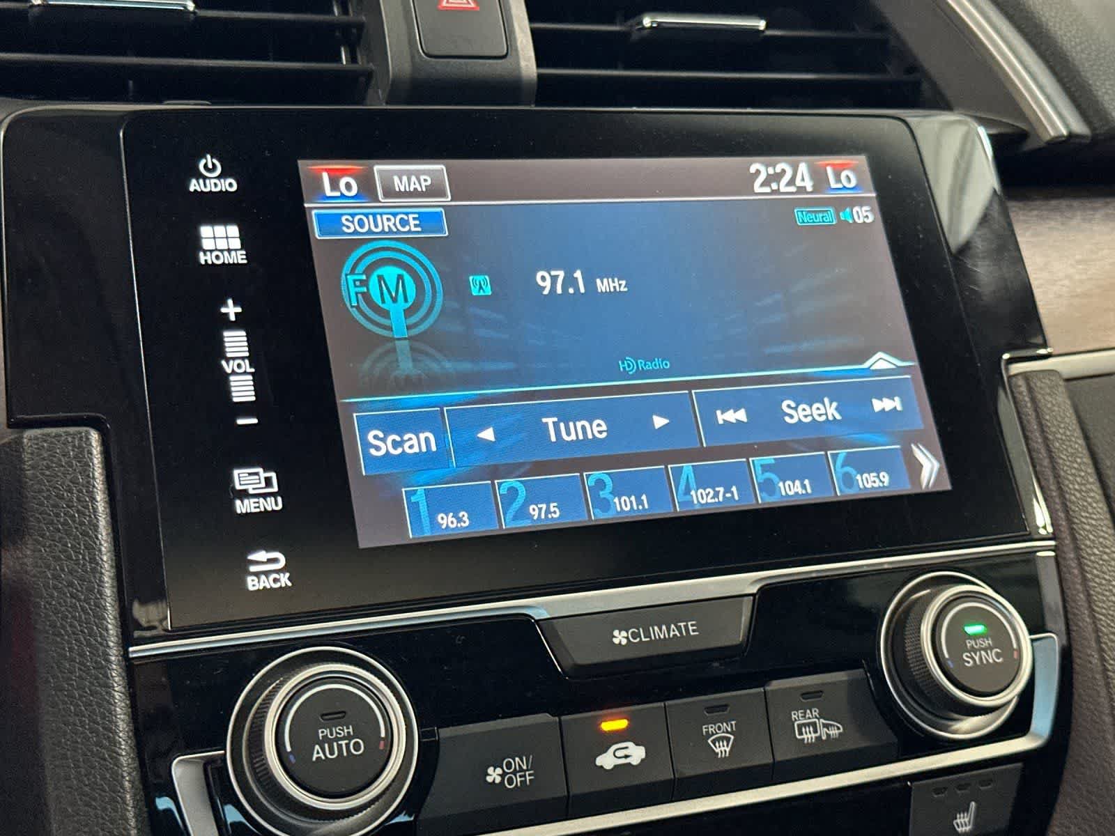 Used 2017 Honda Civic Touring image 18