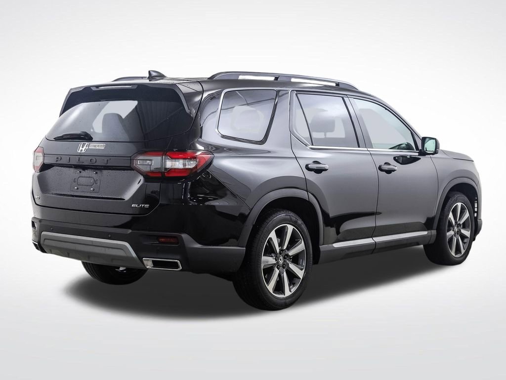 Used 2025 Honda Pilot Elite image 5