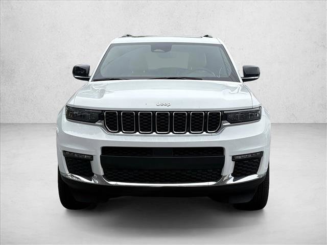 Used 2023 Jeep Grand Cherokee L Limited image 2