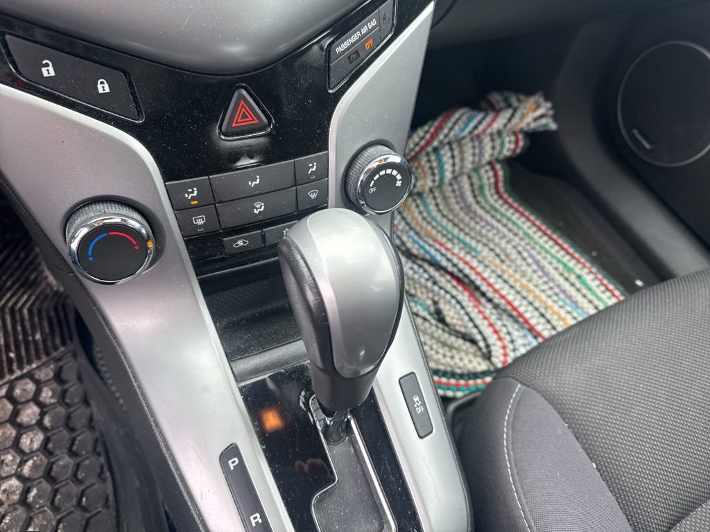 Used 2013 Chevrolet Cruze LT w/ All-Star Edition image 21