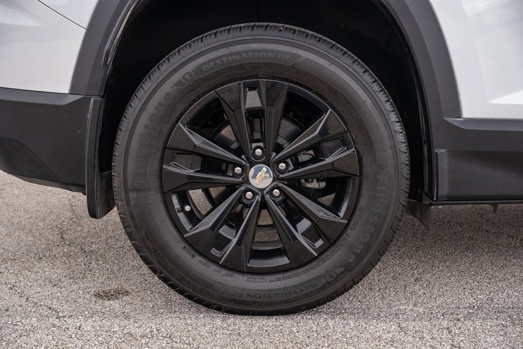 Used 2026 Chevrolet Equinox LT w/ Convenience Package II image 9