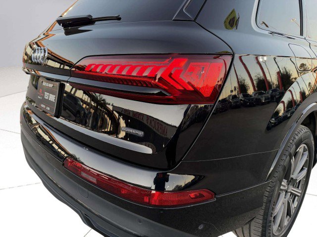 Used 2022 Audi Q7 2.0T Premium Plus AWD/4WD image 15