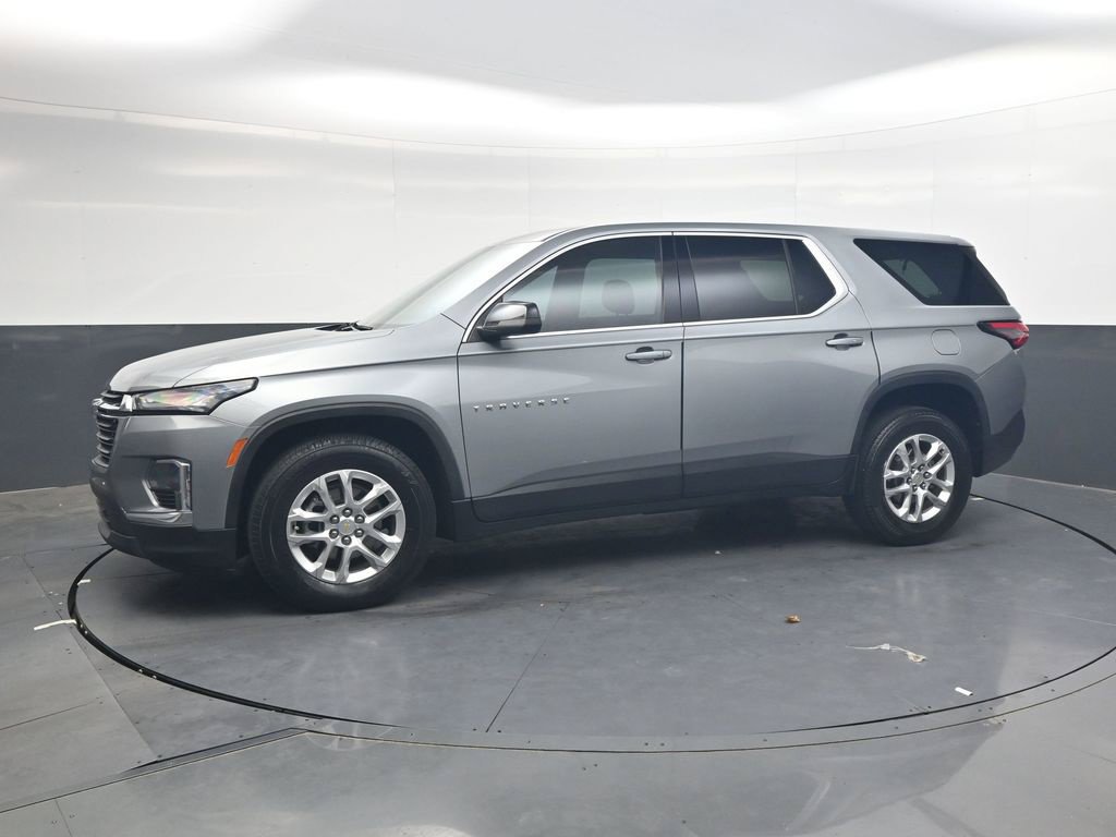 Used 2023 Chevrolet Traverse LS FWD image 12