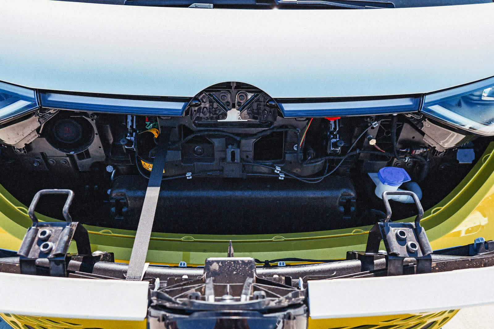 New 2025 Volkswagen ID. Buzz 1st Edition image 13