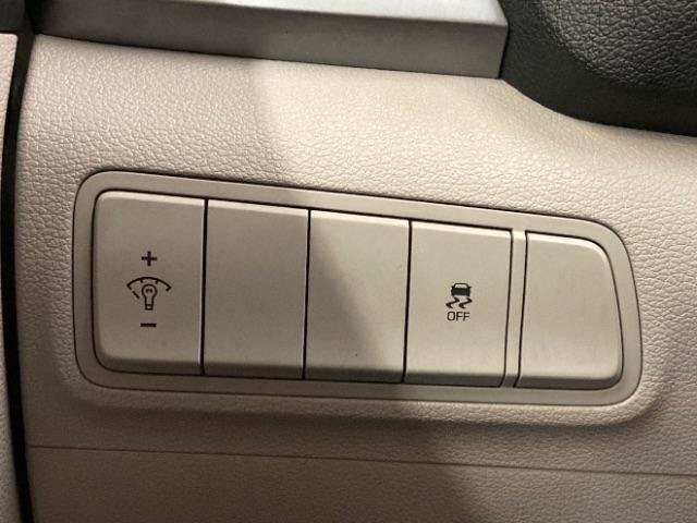 Used 2018 Hyundai Tucson SEL FWD image 16