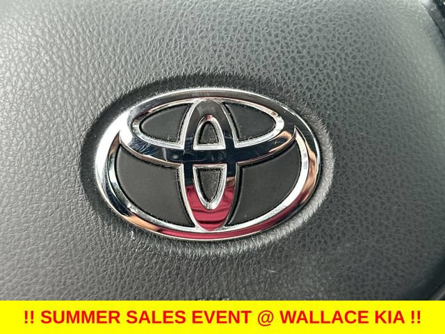Used 2020 Toyota C-HR LE FWD image 21