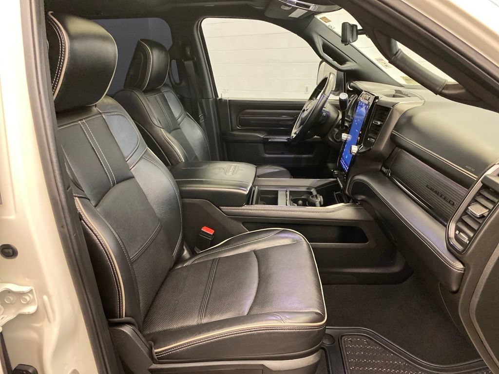 Used 2022 RAM 3500 Limited AWD/4WD image 36