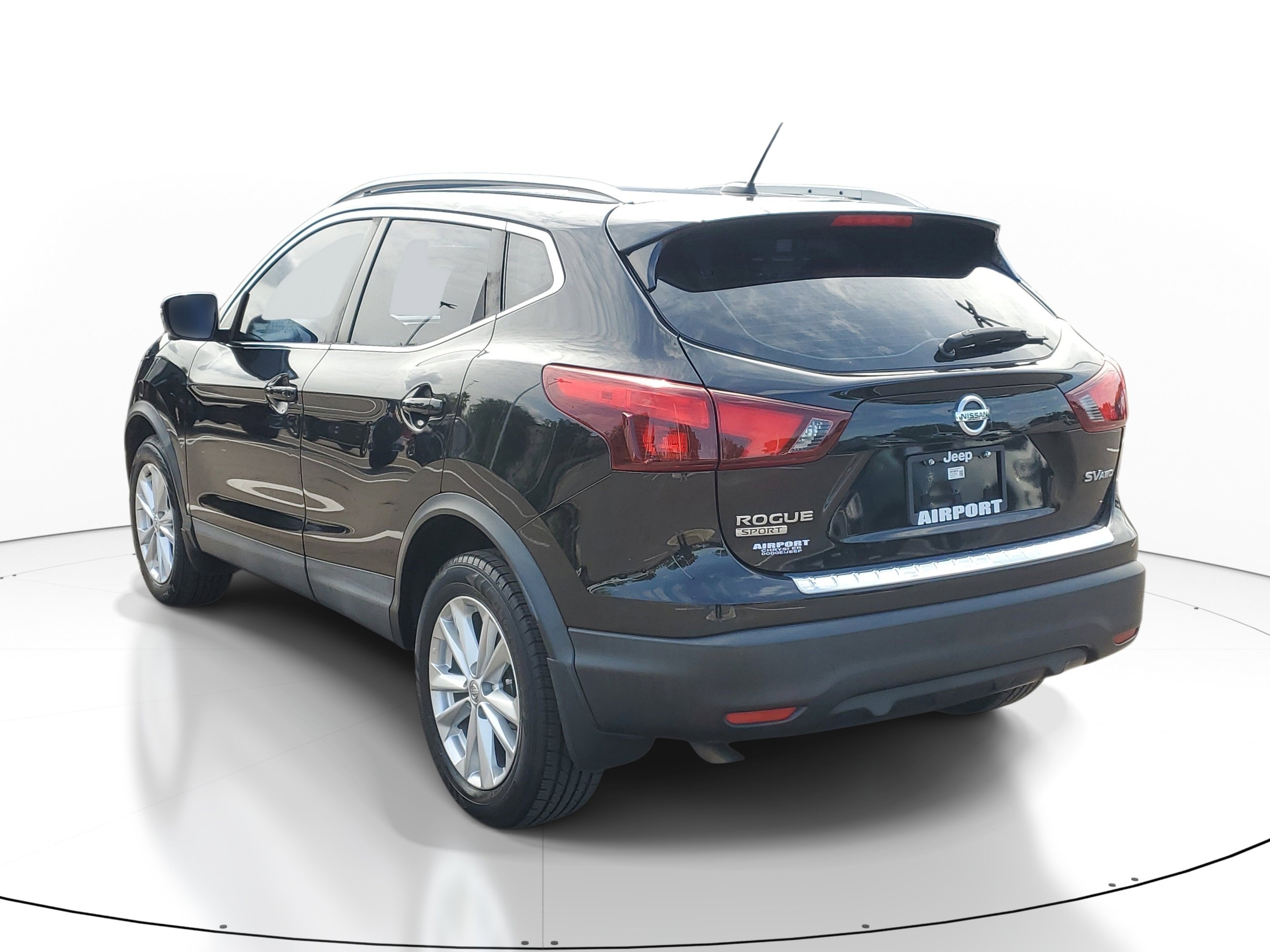 Used 2017 Nissan Rogue Sport SV w/ SV Premium Package AWD/4WD image 4
