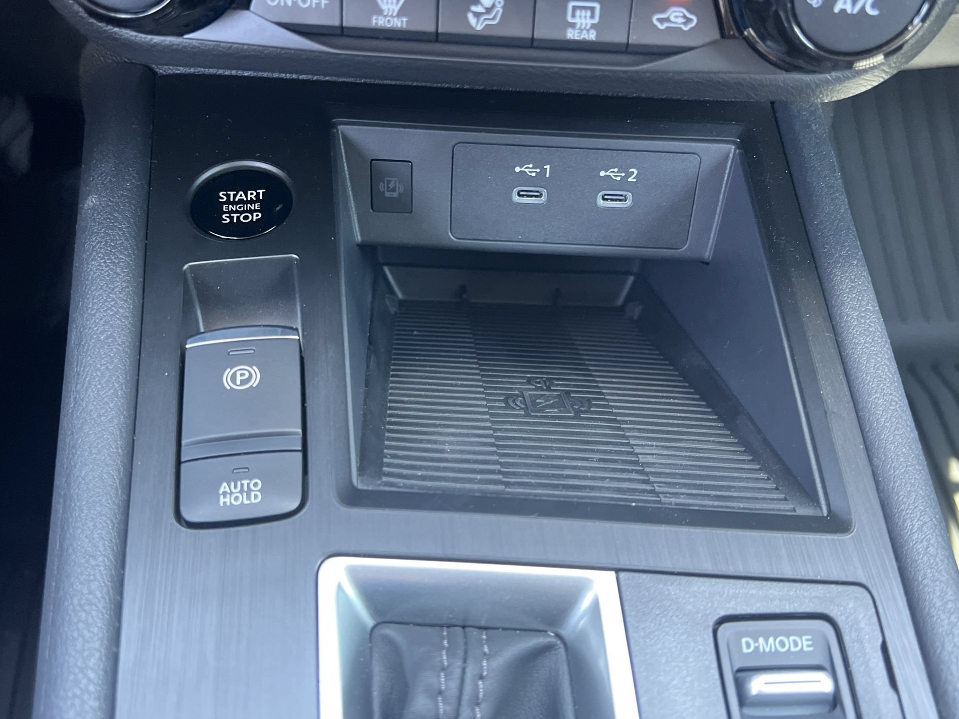 New 2026 Nissan Kicks SV w/ Cold Weather Package FWD image 5