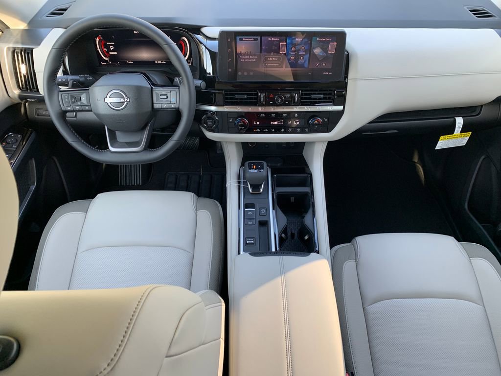 New 2026 Nissan Pathfinder SL image 13