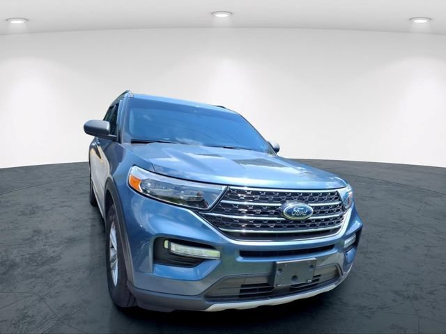 Used 2020 Ford Explorer XLT w/ Equipment Group 202A AWD/4WD image 7