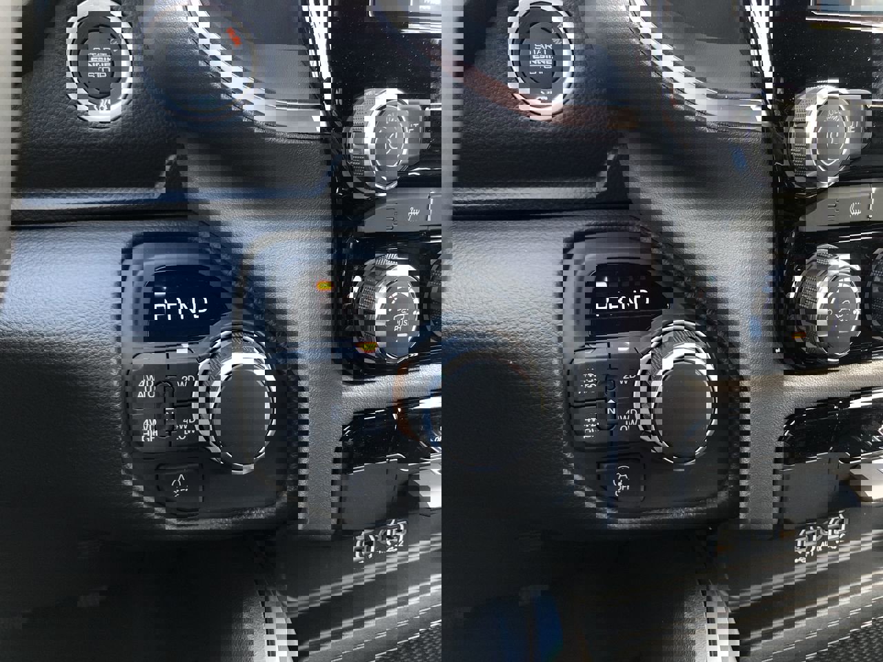 New 2026 RAM 1500 4x4 Crew Cab image 26