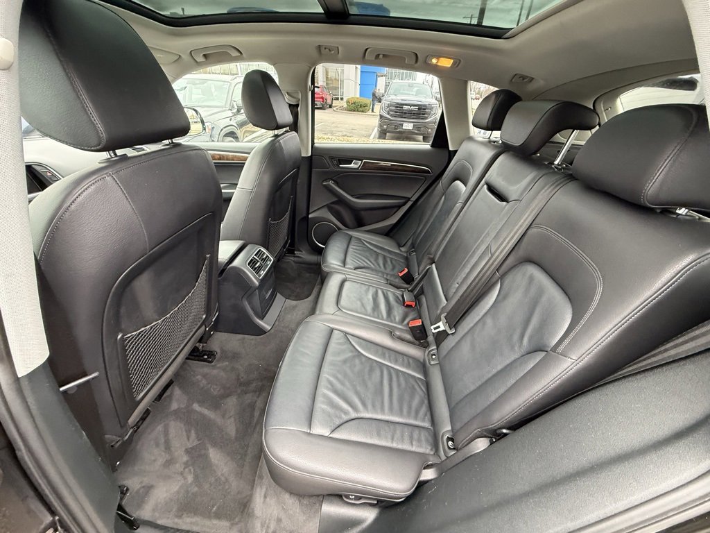 Used 2016 Audi Q5 2.0T Premium Plus w/ Technology Package image 29