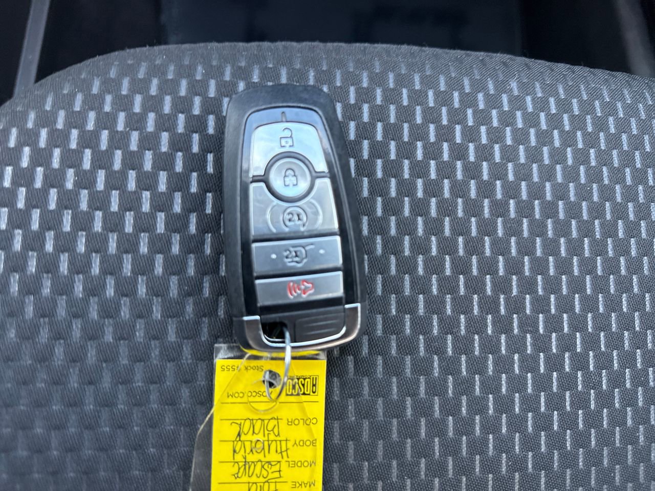 Used 2024 Ford Escape SE image 23