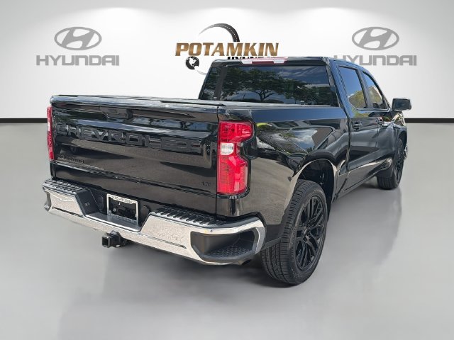 Used 2023 Chevrolet Silverado 1500 LT w/ LPO, Dark Essentials Package RWD image 5